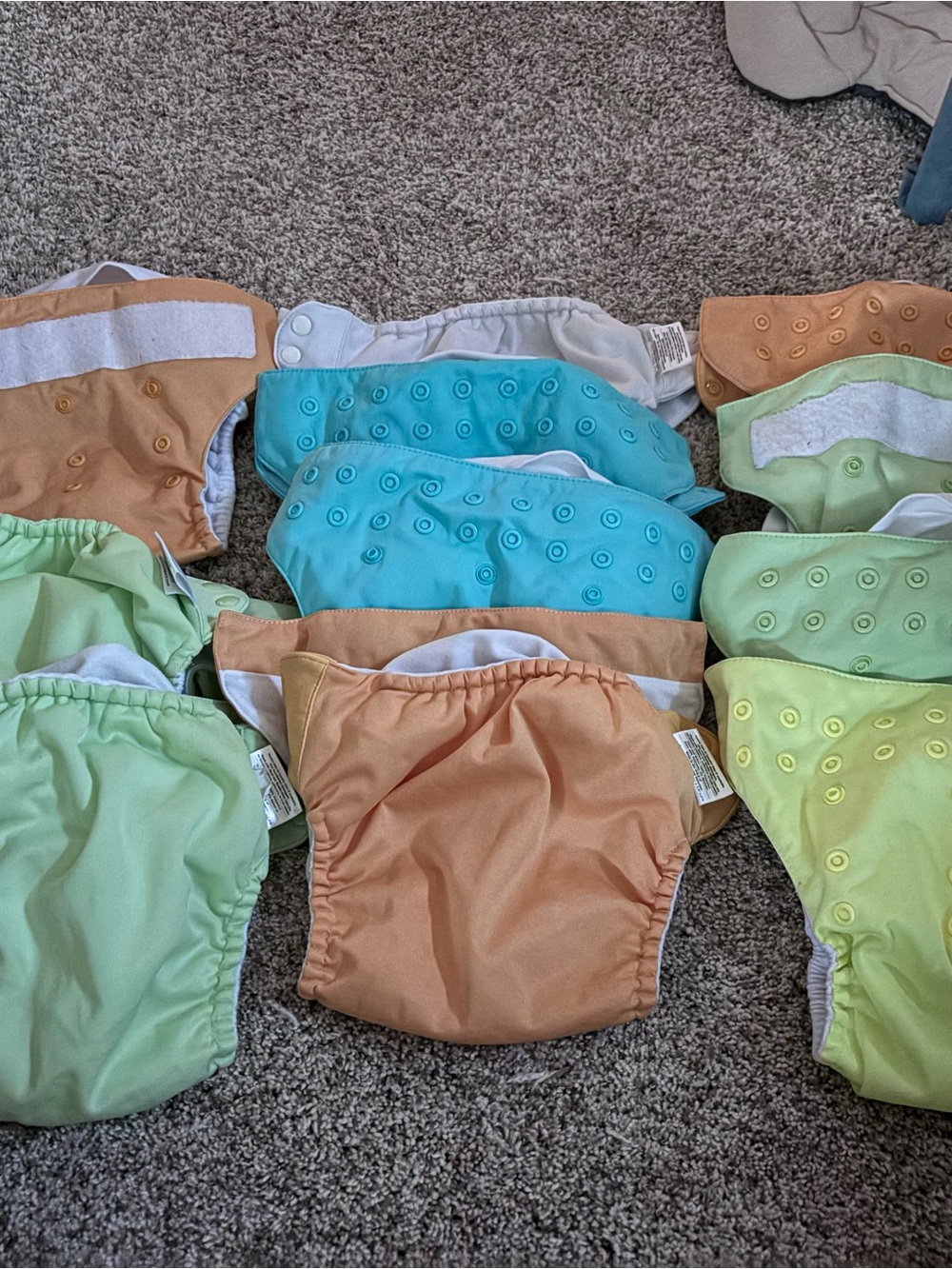 Multi-Color Reusable Cloth Diaper Set for Kids - Picture 2 of 6